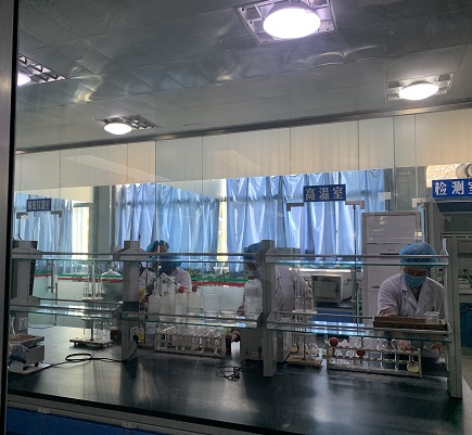 實(shí)驗(yàn)室整體照片4